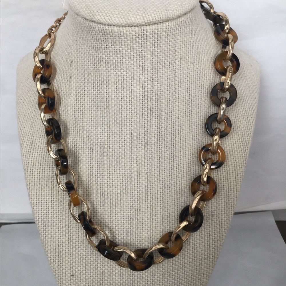 Francesca’s Collections Bevy Tortoise Chain link resin & gold necklace 20” L NWT